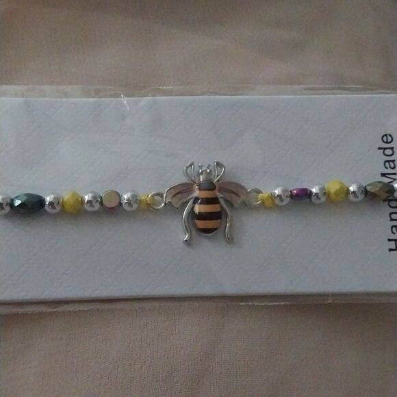Handmade bee bracelets - Picture 7 of 11